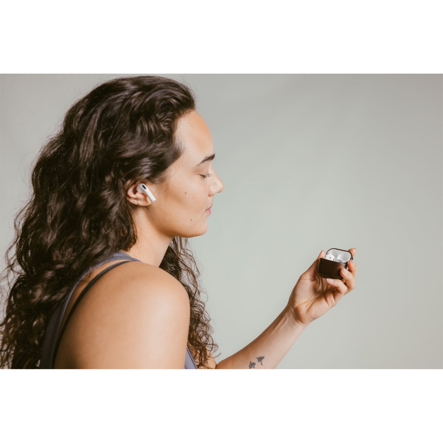 Nomad Modern Leather Case Airpods 4 Brown