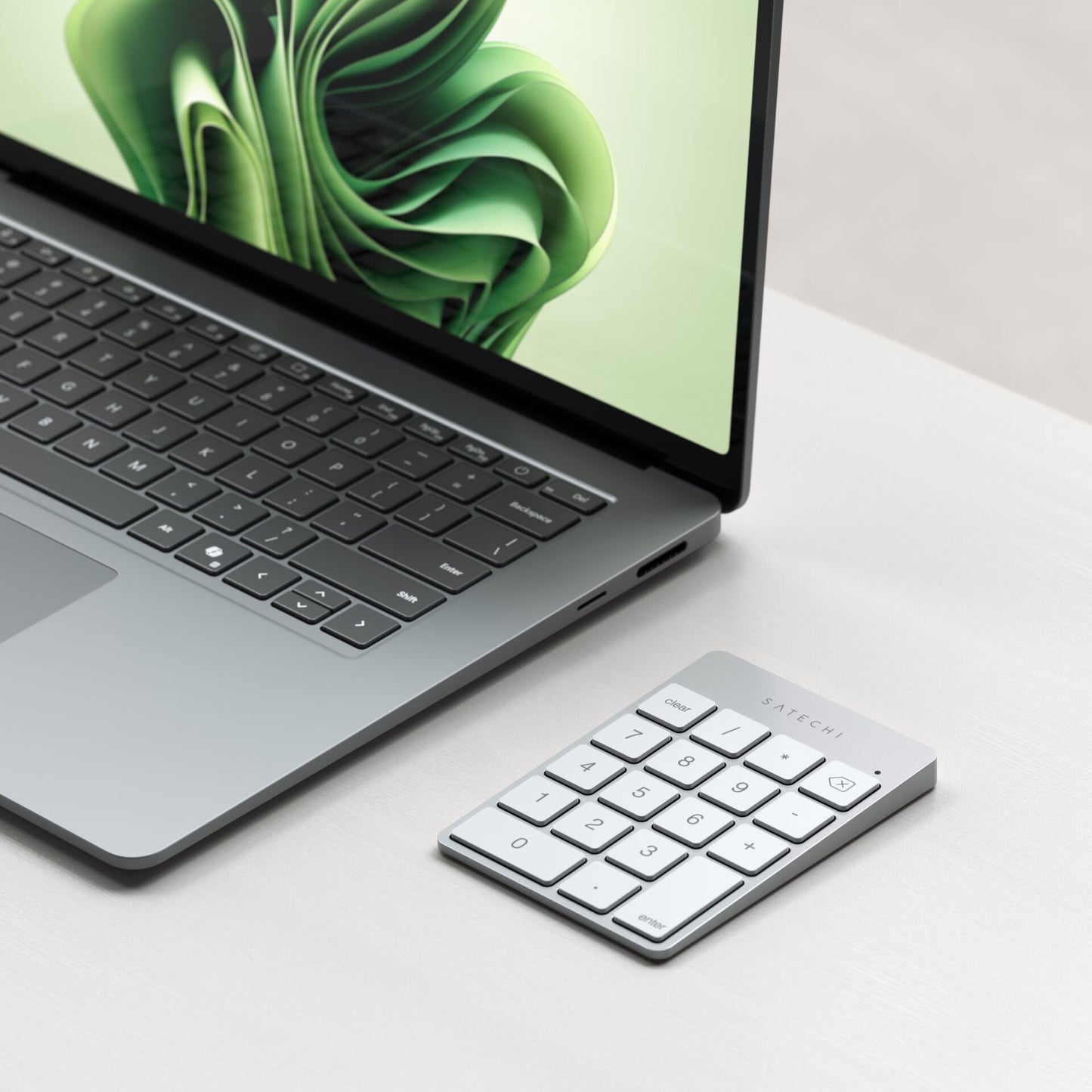 Satechi Slim Wireless Keypad Silver