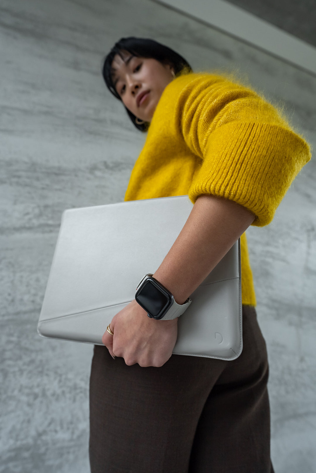 Decoded - Leather Frame Sleeve for Macbook 13 inch - Clay