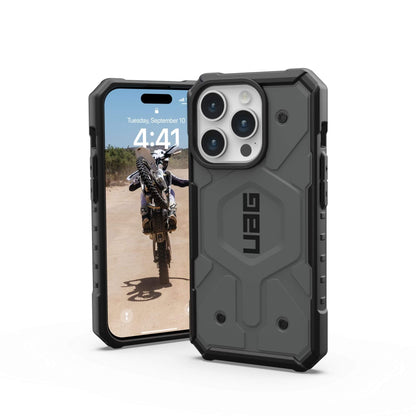 UAG Urban Armor Gear Pathfinder MagSafe Case | Apple iPhone 15 Pro | silber