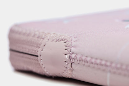 Trunk Neopren Sleeve für MacBook Air / Pro 13", Rose Flower