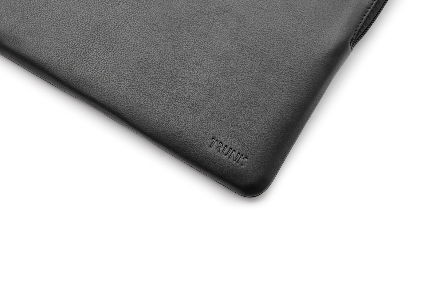 Trunk Leder Sleeve für MacBook Pro 13", Schwarz