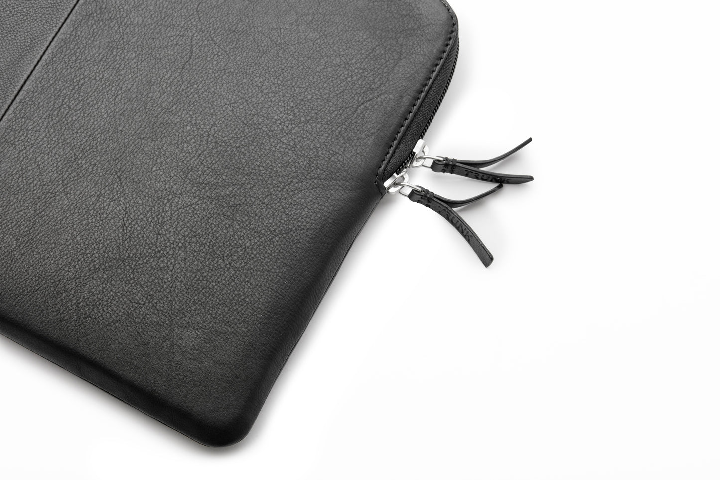 Trunk Leder Sleeve für MacBook Pro 13", Schwarz