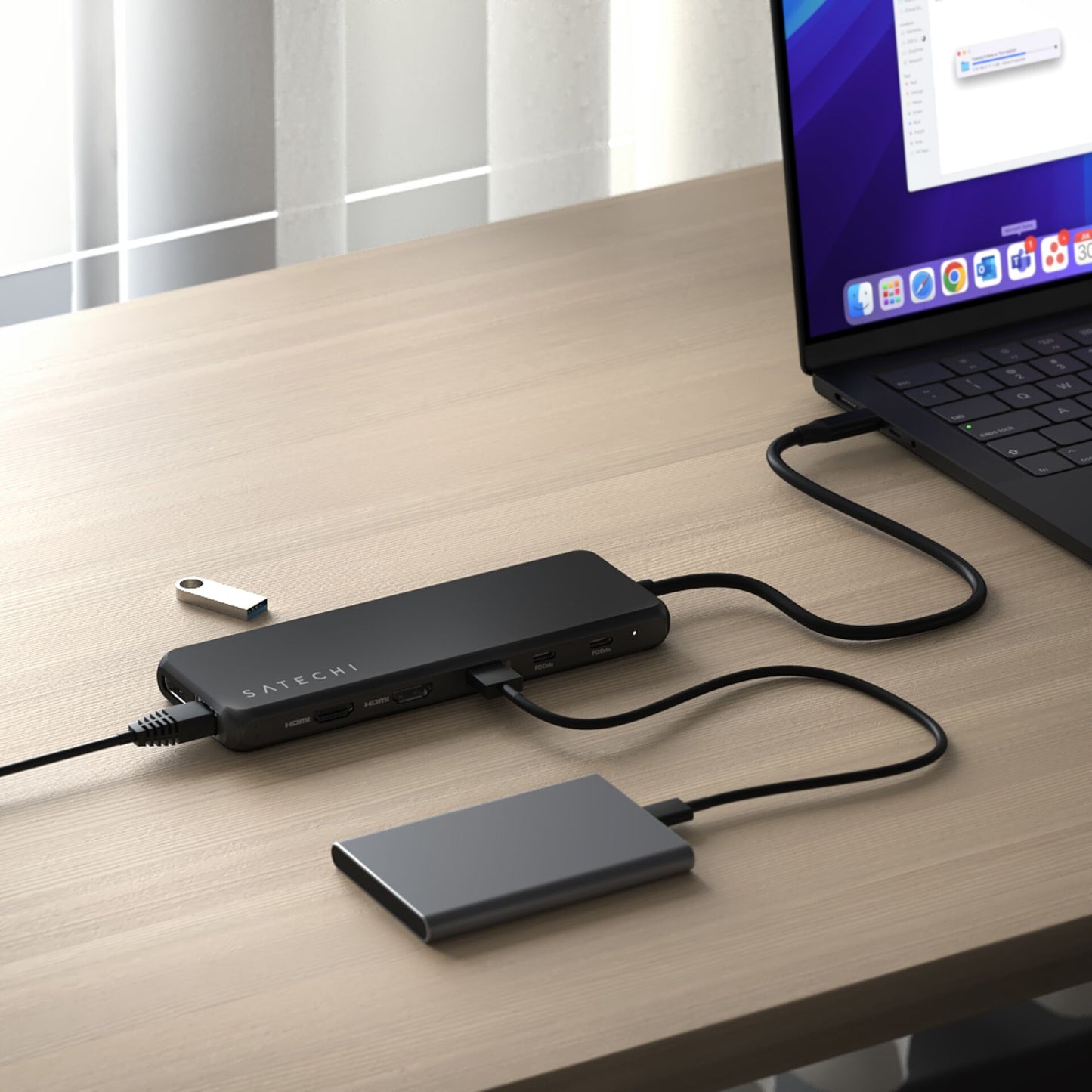 Satechi USB-C 13-in-1 Triple Display Multiport Adapter