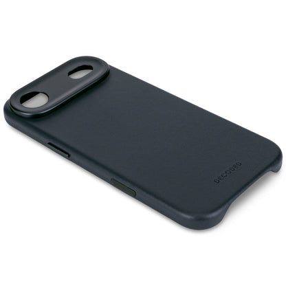 Decoded Leather Backcover iPhone 17 Navy Shadow