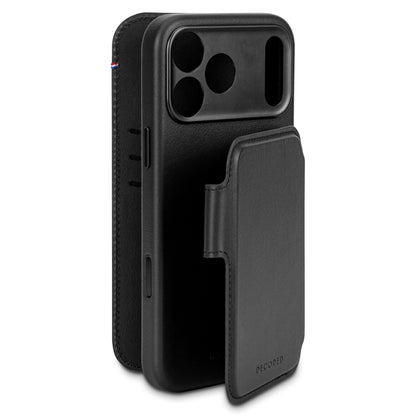 Decoded Leather Detachable Wallet iPhone 17 Pro Max Black