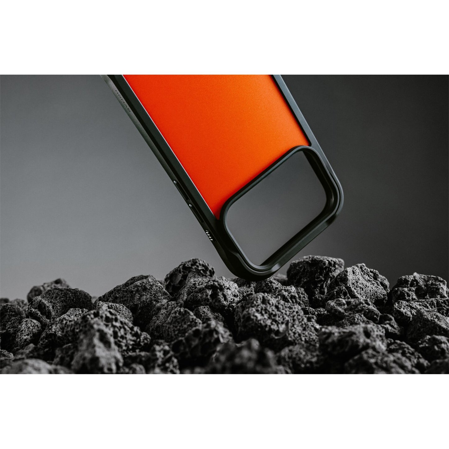 Nomad Rugged Case iPhone 17 Pro Max Ultra Orange