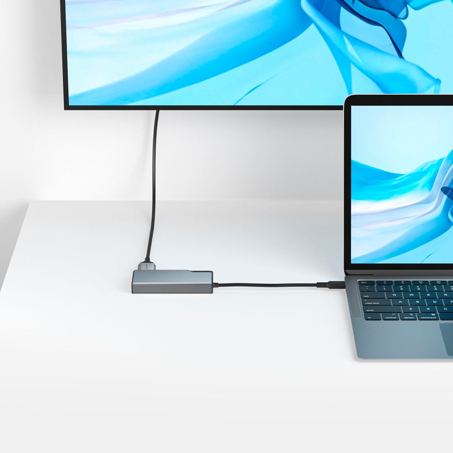 Alogic Fusion Core USB-C 5-Port Hub Space Gray