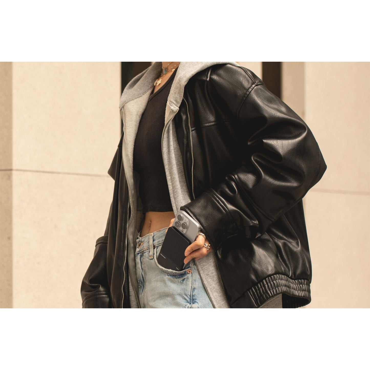 Native Union Classic Magnetic Power Bank 5000mAh Black