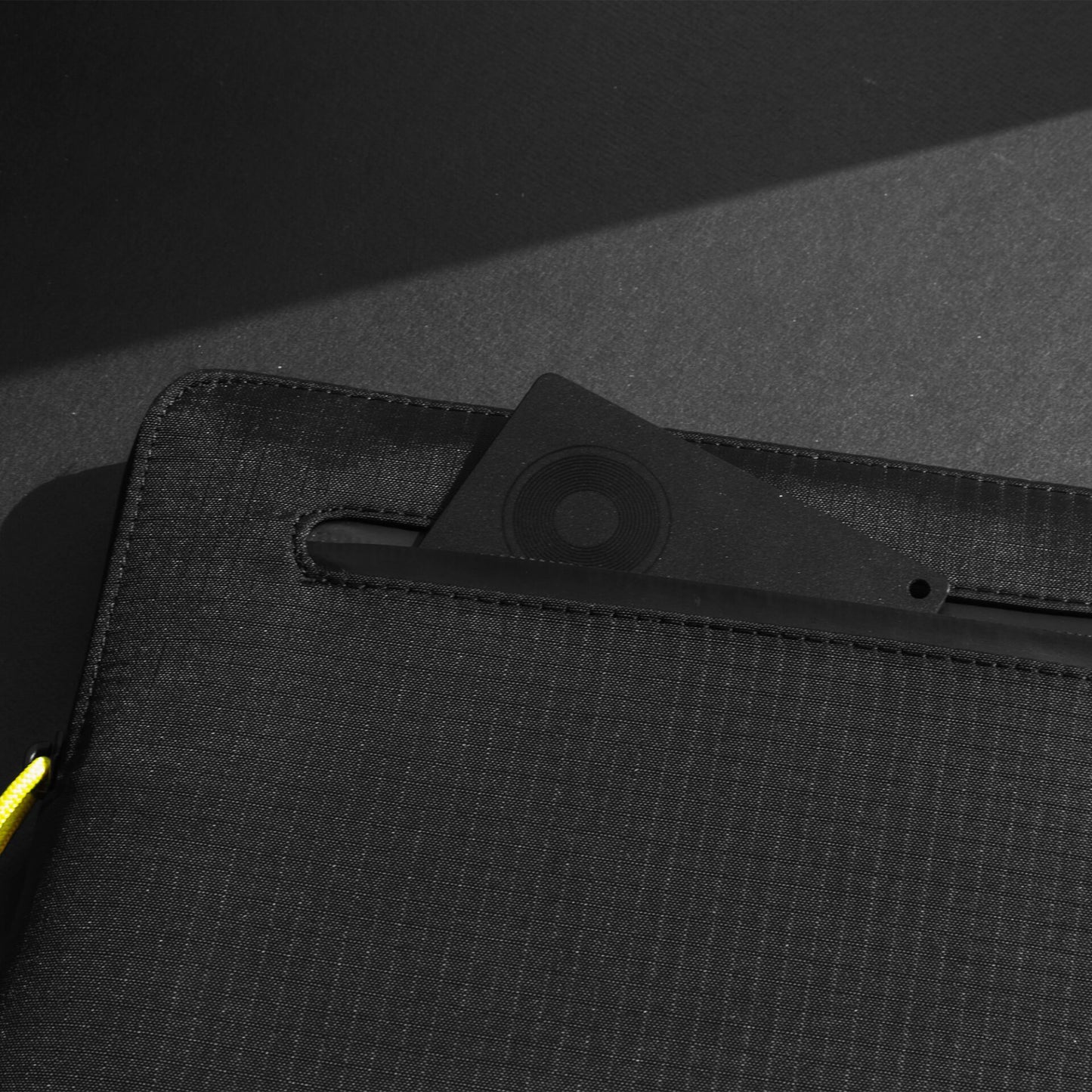 Native Union FindIt Card Black