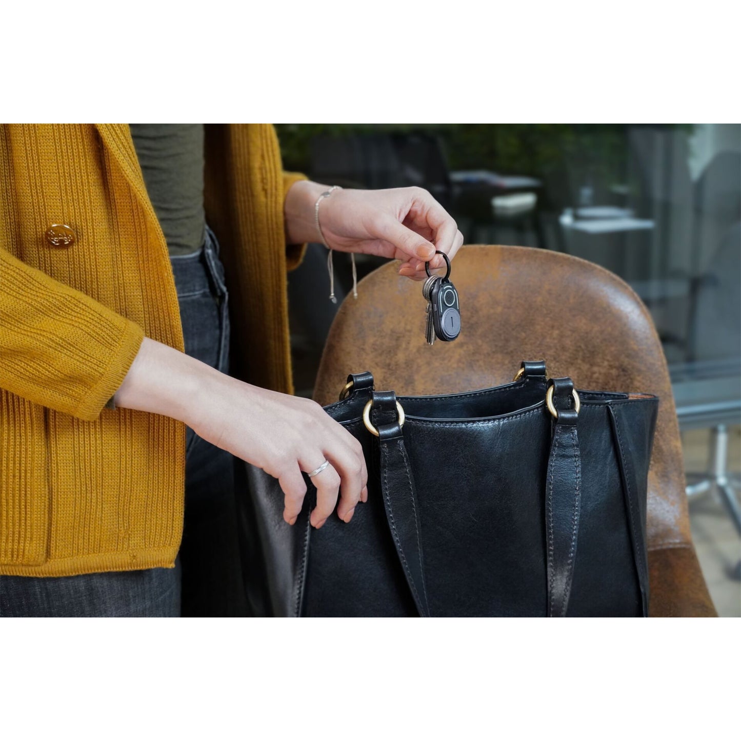 Rolling Square AirNotch Pro BT Tracker for Apple Black