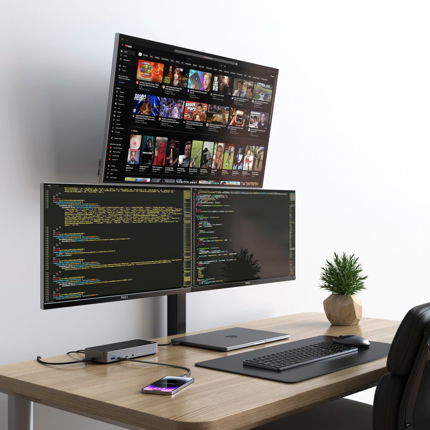 Satechi Triple 4K Display Docking Station