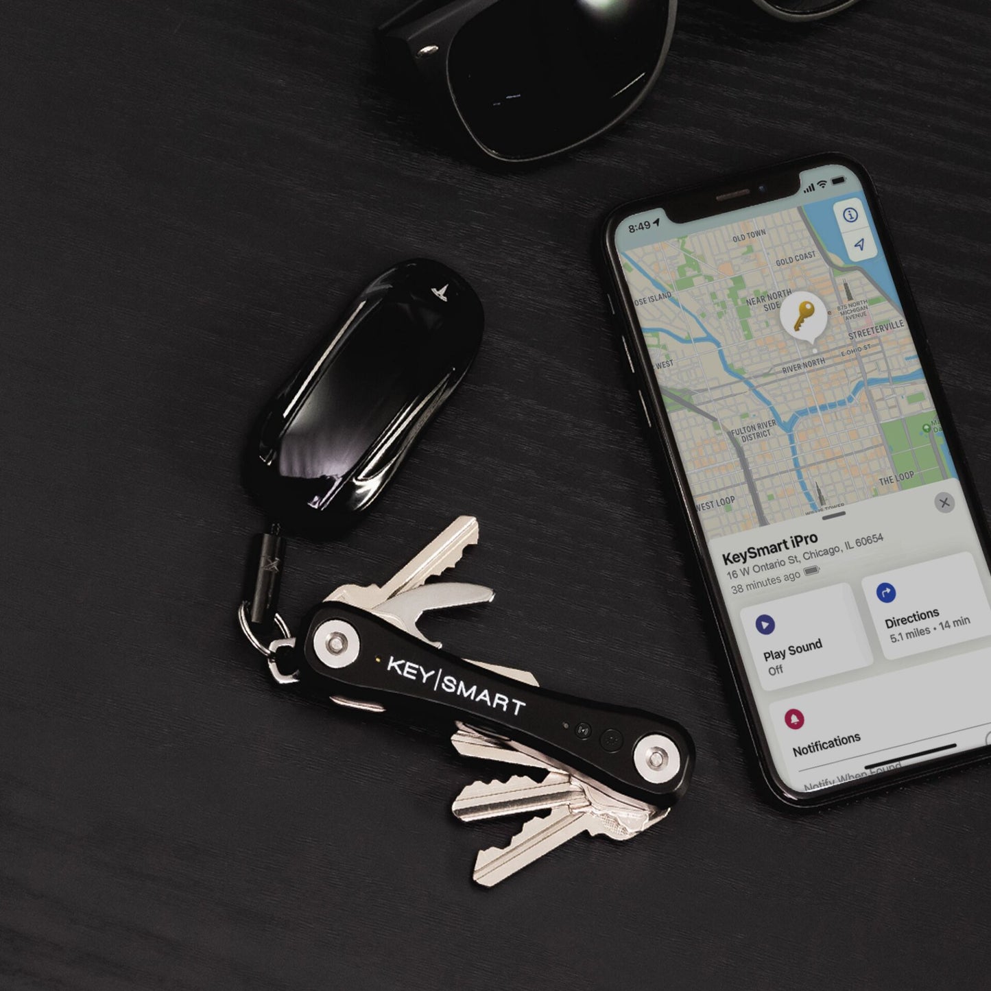 KeySmart iPro Works With Apple Find My Black