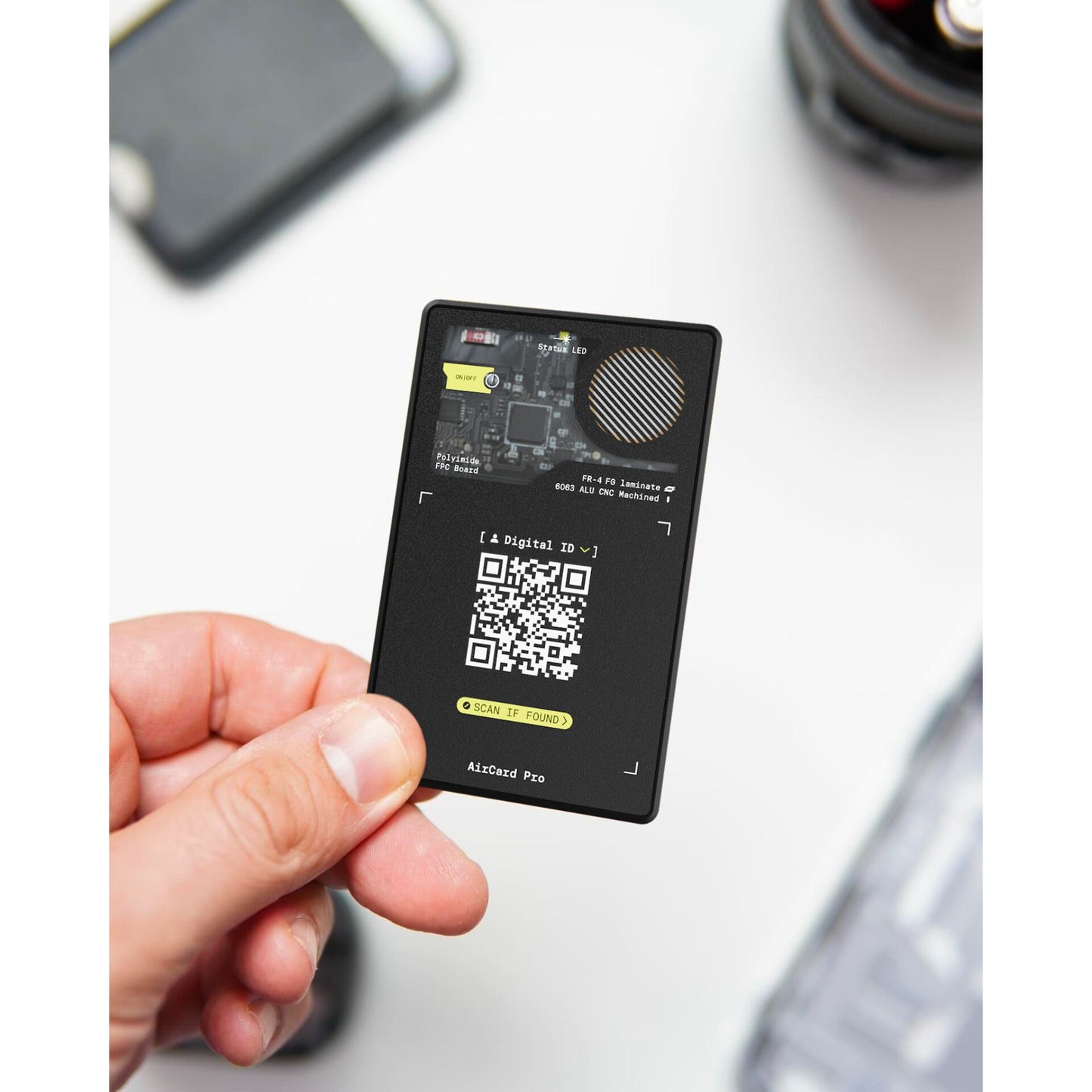 Rolling Square AirCard Pro BT Tracker for Apple Black