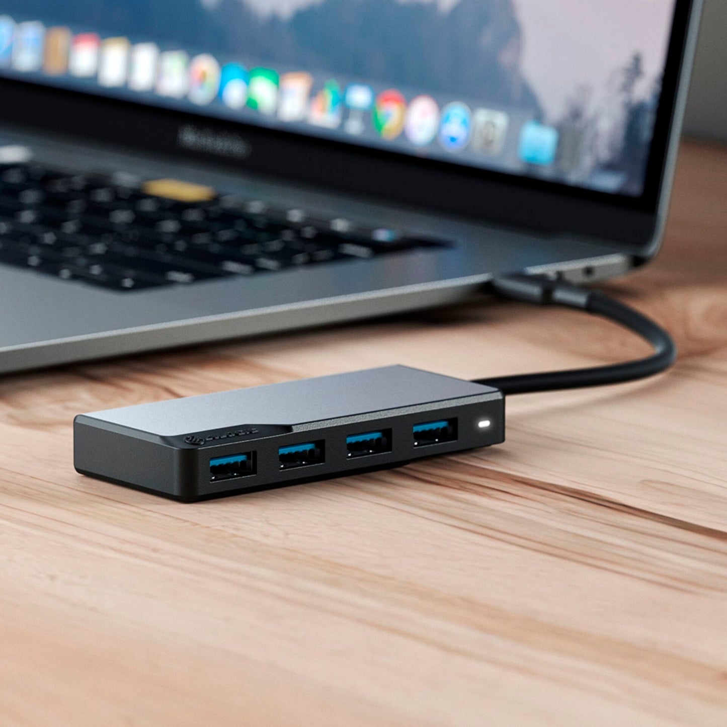Alogic Fusion Swift USB-C 4-Port Hub Space Gray