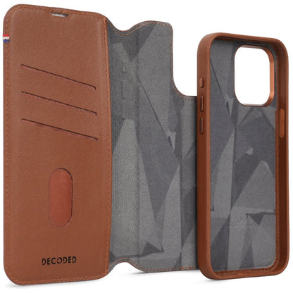 Decoded Leather Detachable Wallet for iPhone 15 Pro Tan