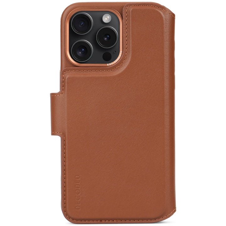 Decoded Leather Detachable Wallet iPhone 15 Pro Max Tan