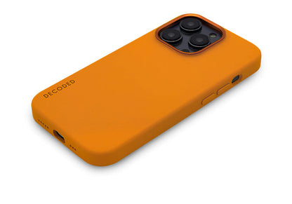 Decoded - AntiMicrobial Silicone Backcover | iPhone 14 Pro (6.1 inch) - Apricot