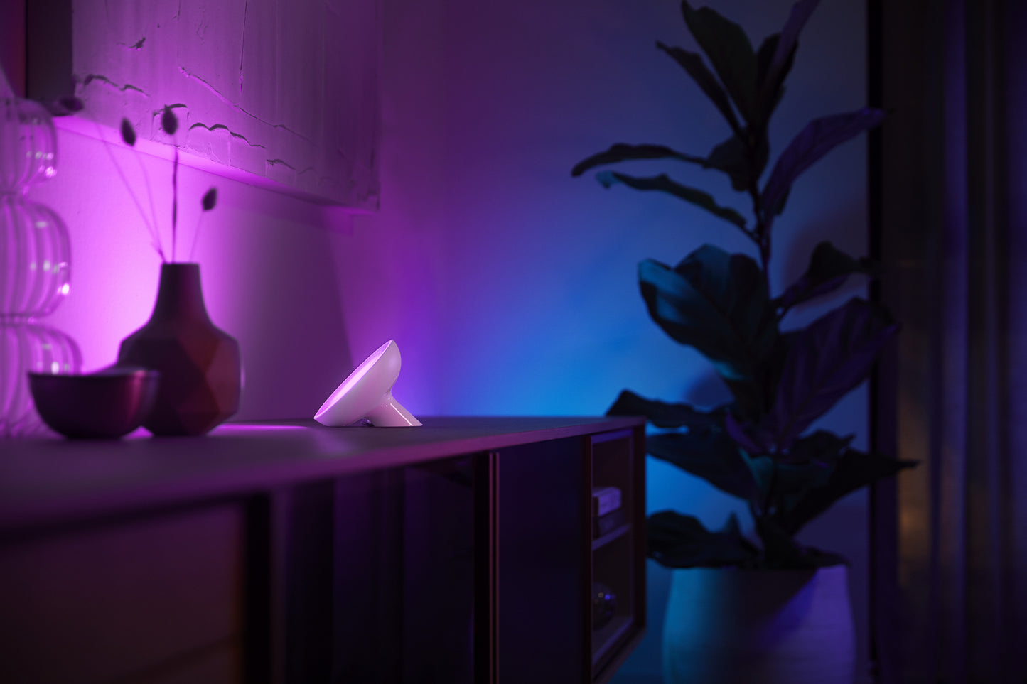 Philips Hue Bloom Tischleuchte, weiß