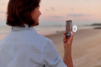 Shiftcam SnapLight magnetisches LED Ringlicht für Smartphones, dunkelblau