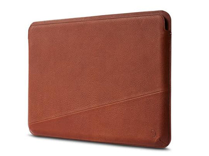 Decoded - Leather Frame Sleeve for Macbook 13 inch - Cinnamon Brown