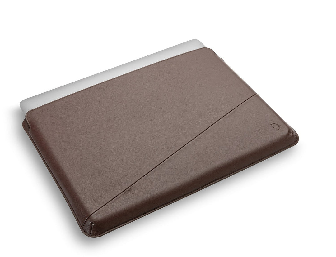 Decoded - Leather Frame Sleeve for Macbook 16 inch - Brown